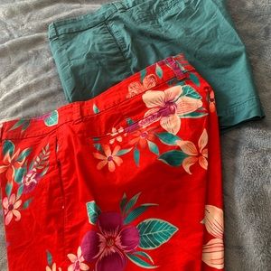 Old Navy 2 pair Everyday Shorts size 12